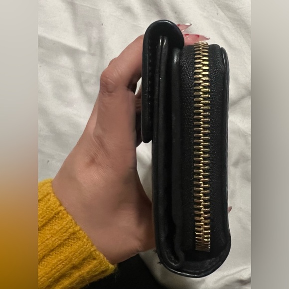 Super Sale! MircoGuccissima Leather Flap Wallet💰 - Picture 7 of 16